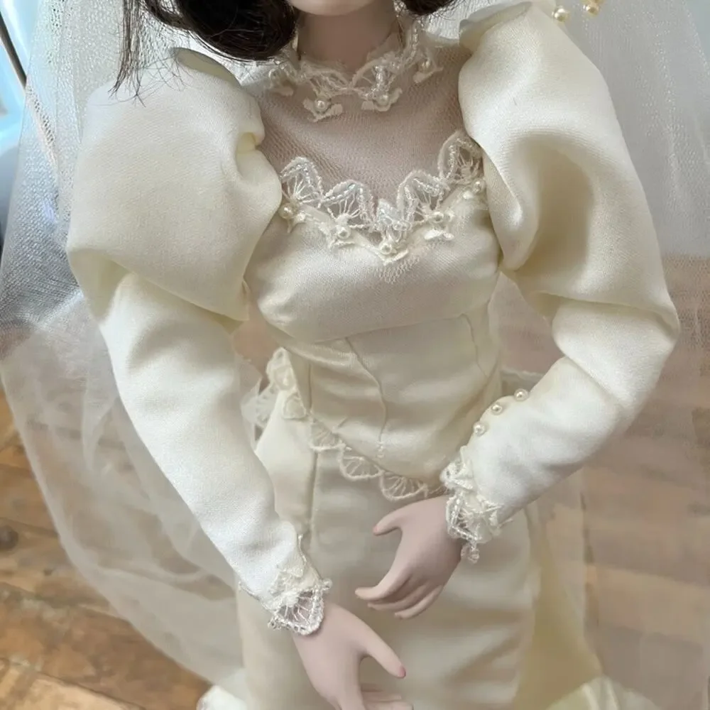 The Ashton-Drake Galleries Jennifer Porcelain Bride Doll Classic Brides 1994